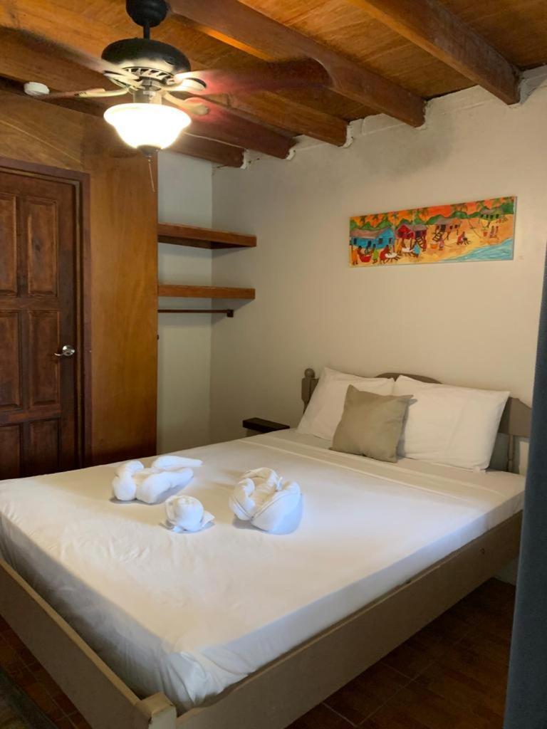 The Bounty Ξενοδοχείο Caye Caulker Εξωτερικό φωτογραφία