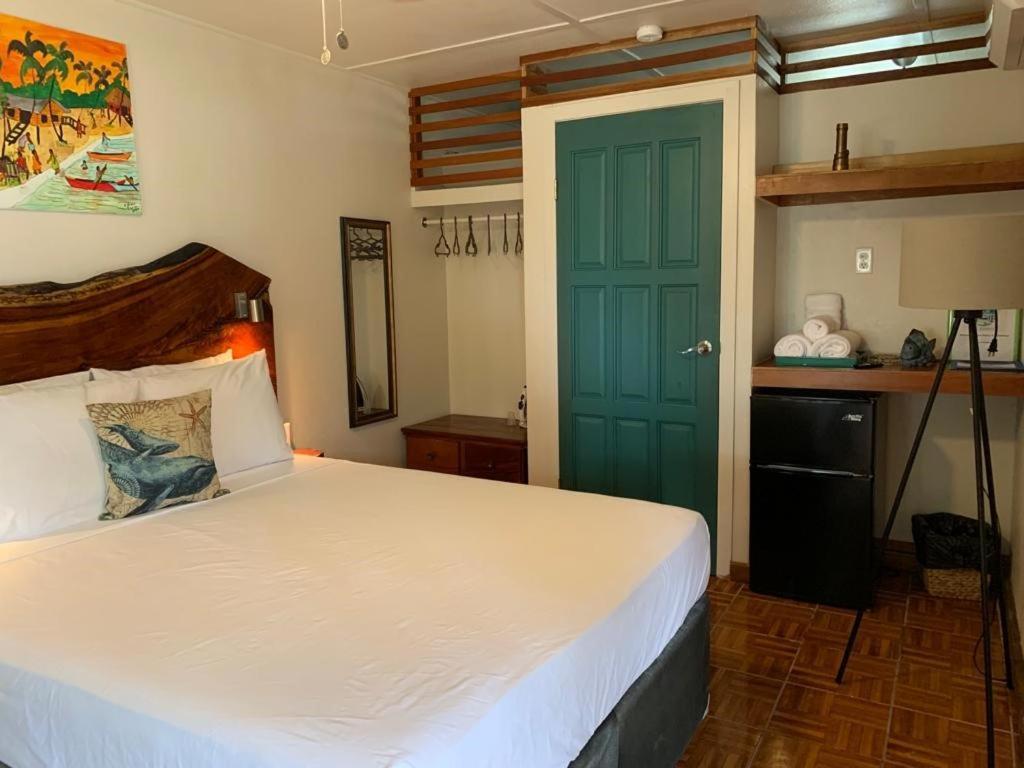 The Bounty Ξενοδοχείο Caye Caulker Εξωτερικό φωτογραφία