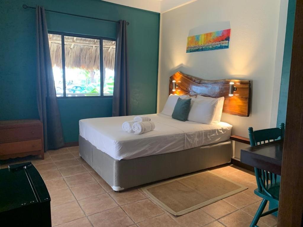 The Bounty Ξενοδοχείο Caye Caulker Εξωτερικό φωτογραφία